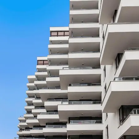 Millennium La Tour *