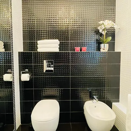 アパート Millennium La Tour ワルシャワ