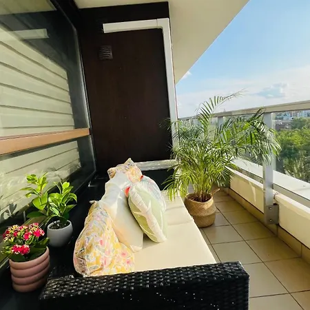 Millennium La Tour Apartment *